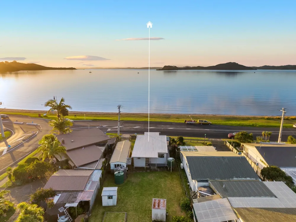 Photos of 2 Kawakawa Bay Coast Road