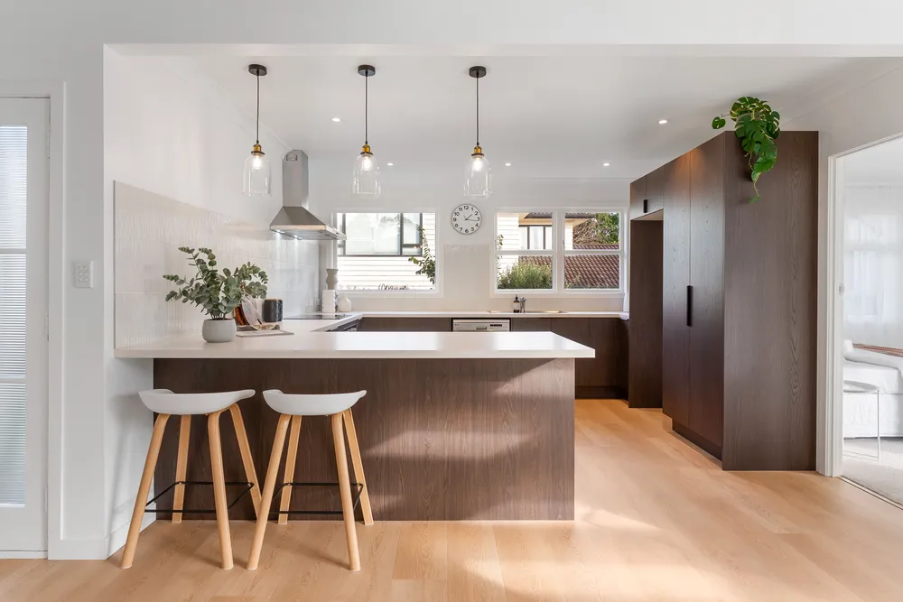 Photos of 10 Glendon Avenue