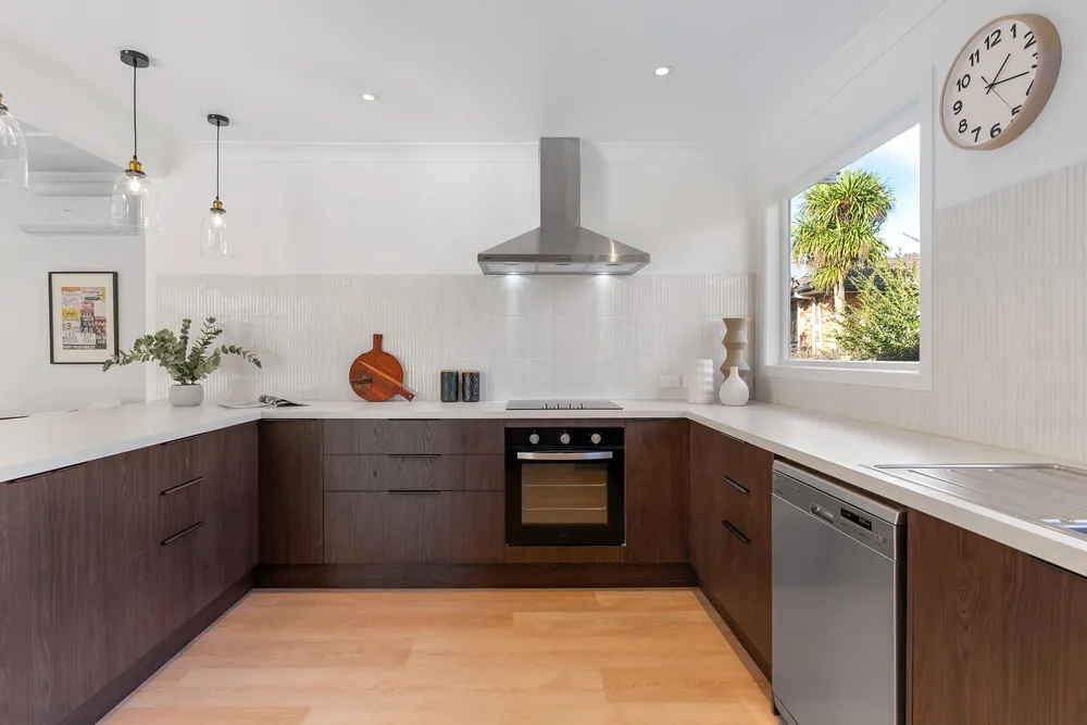 Photos of 10 Glendon Avenue