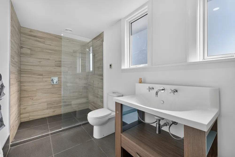Photos of 61 Lindsay Street