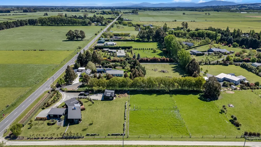 Photos of 48 Gressons Road