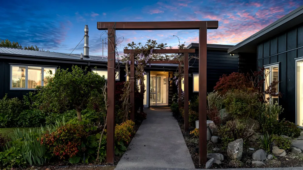 Photos of 48 Gressons Road