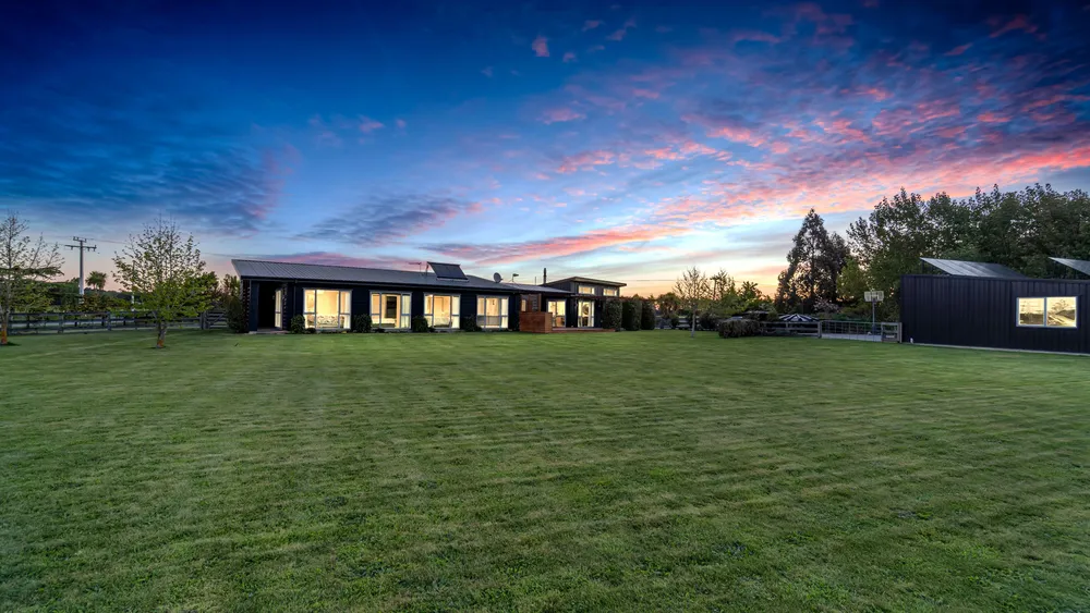 Photos of 48 Gressons Road