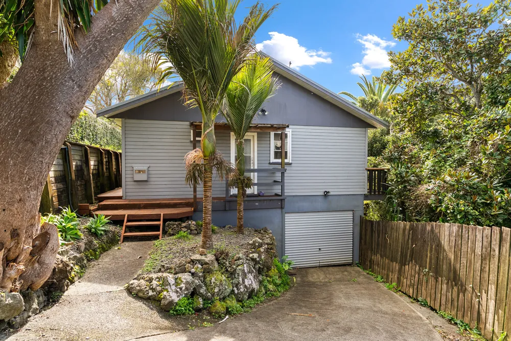 Photos of 25 Shortland Street