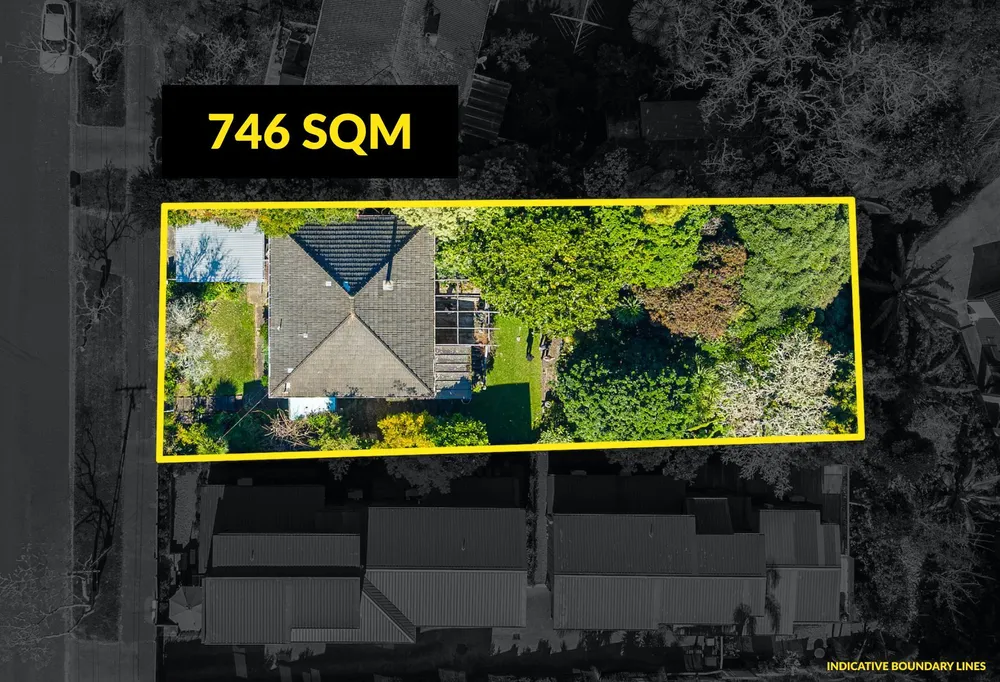 Photos of 24 Lingarth Street