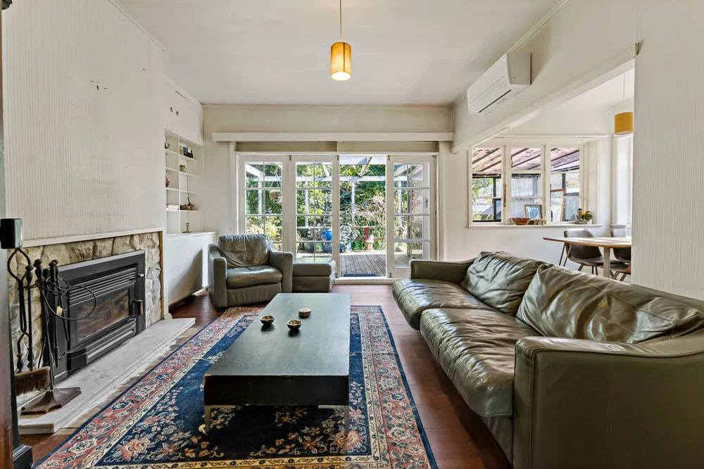 Photos of 24 Lingarth Street