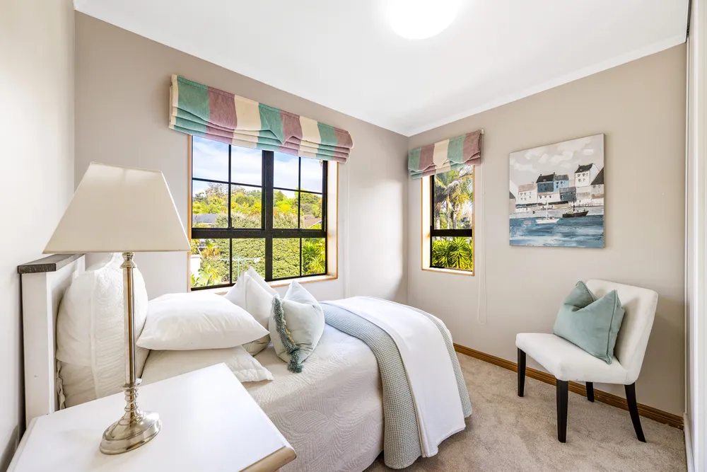 Photos of 4 Eleanor Place