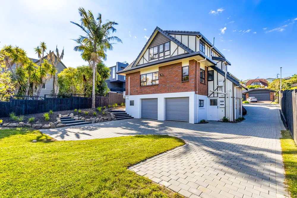 Photos of 4 Eleanor Place