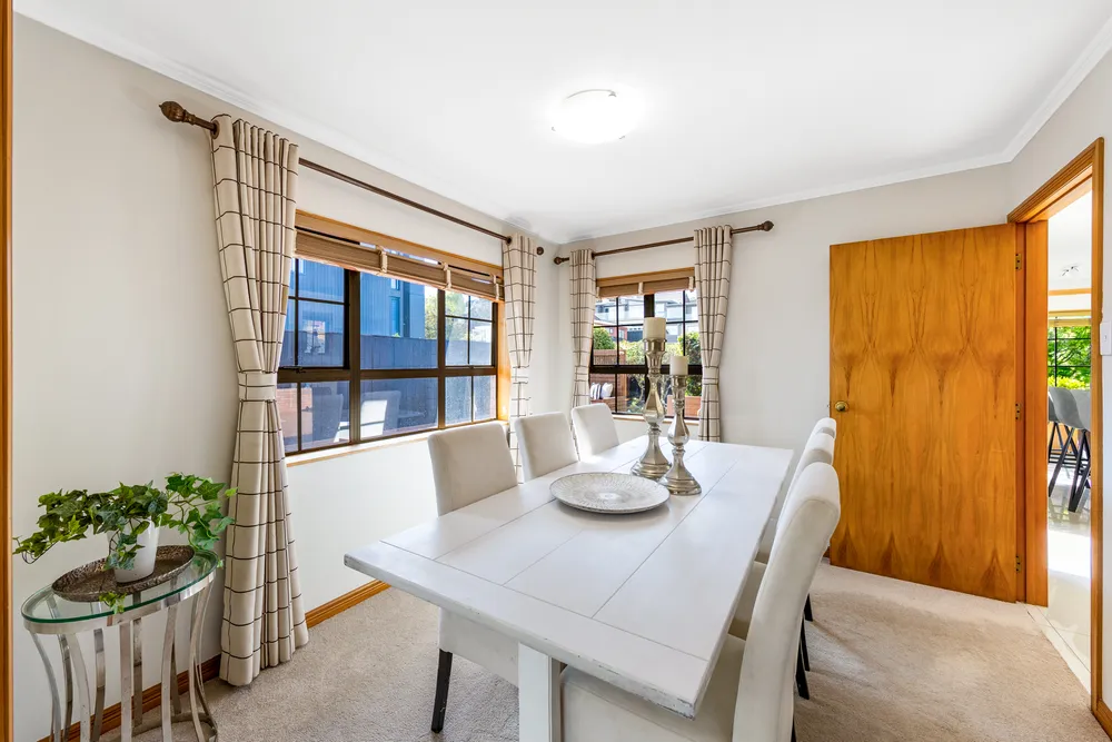 Photos of 4 Eleanor Place
