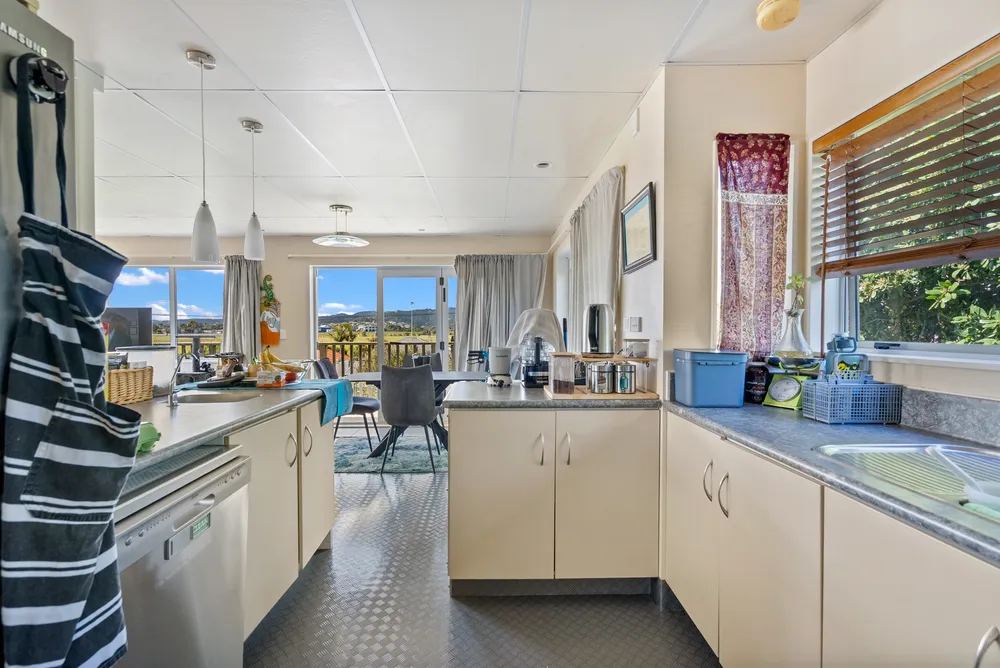 Photos of 3 Whimp Avenue