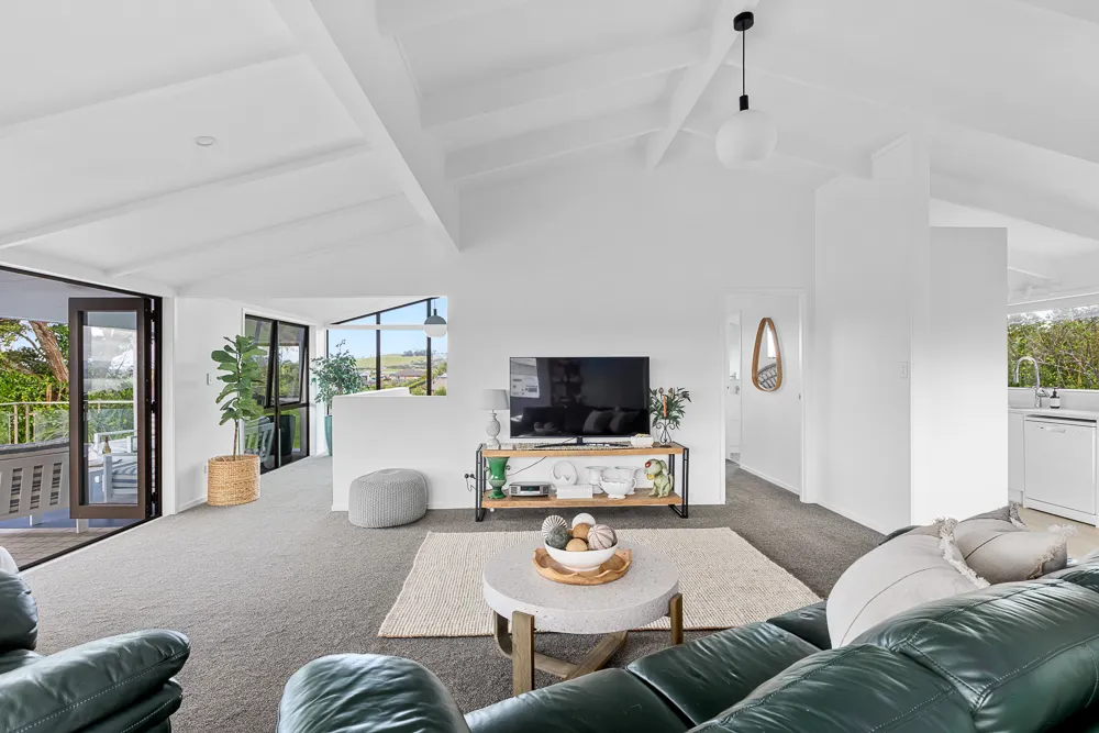 Photos of 22b Alexander Road