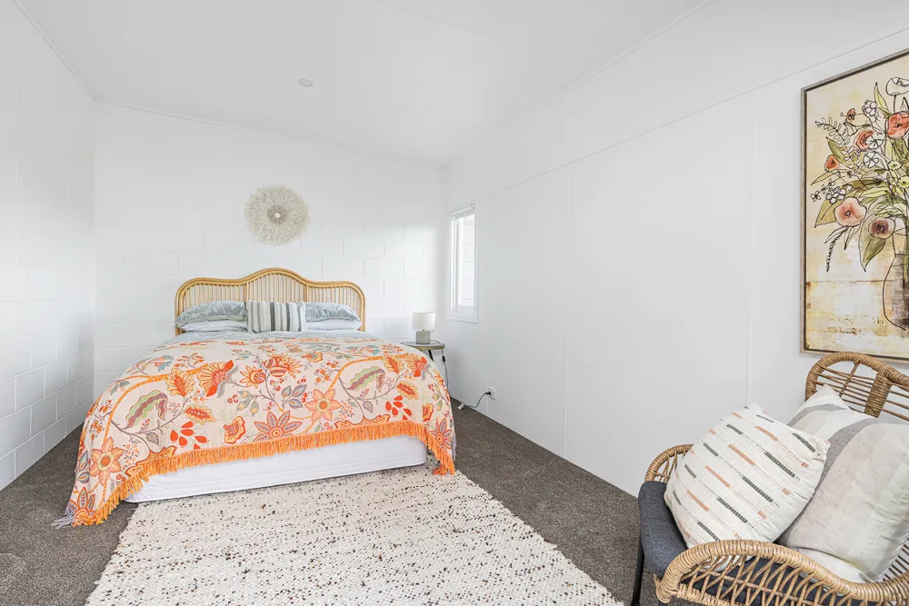 Photos of 22b Alexander Road