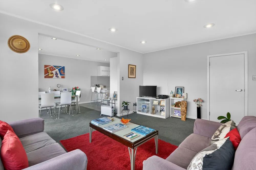 Photos of 1/68 Atkin Avenue