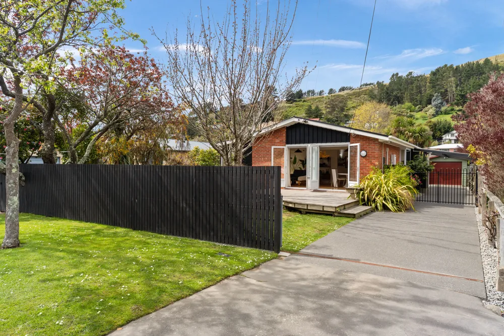 Photos of 77 Hillsborough Terrace