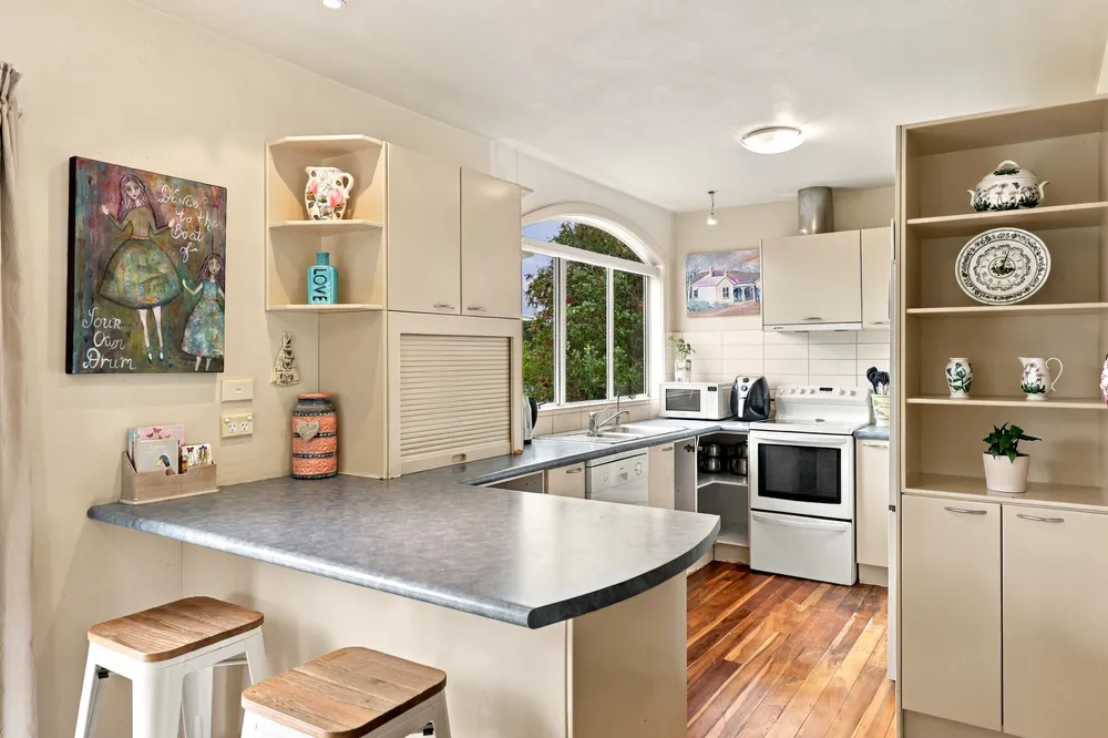 Photos of 6 Coralsea Way