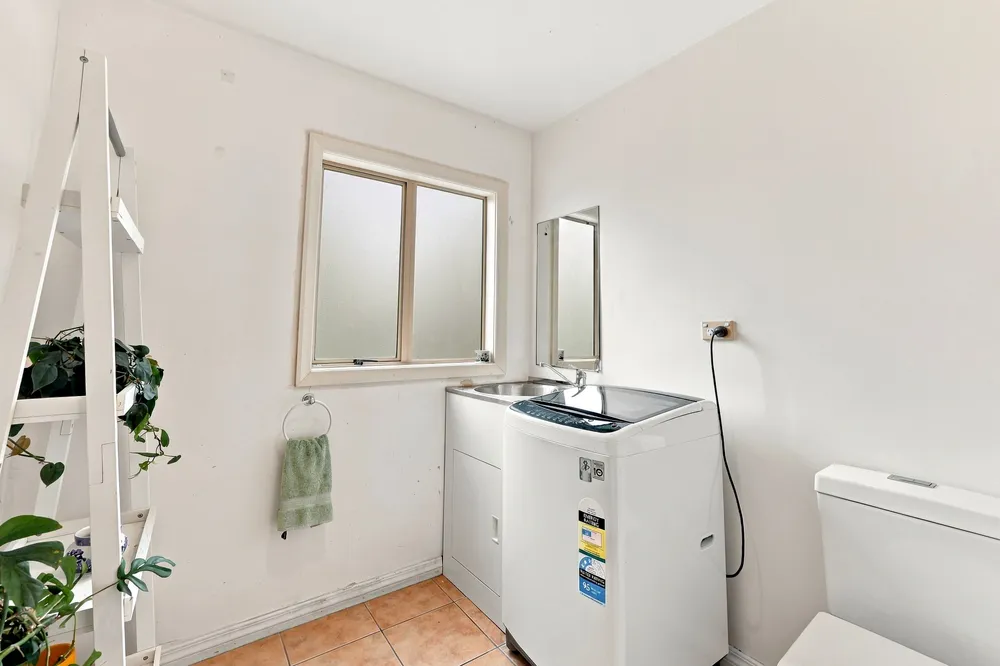 Photos of 6 Coralsea Way