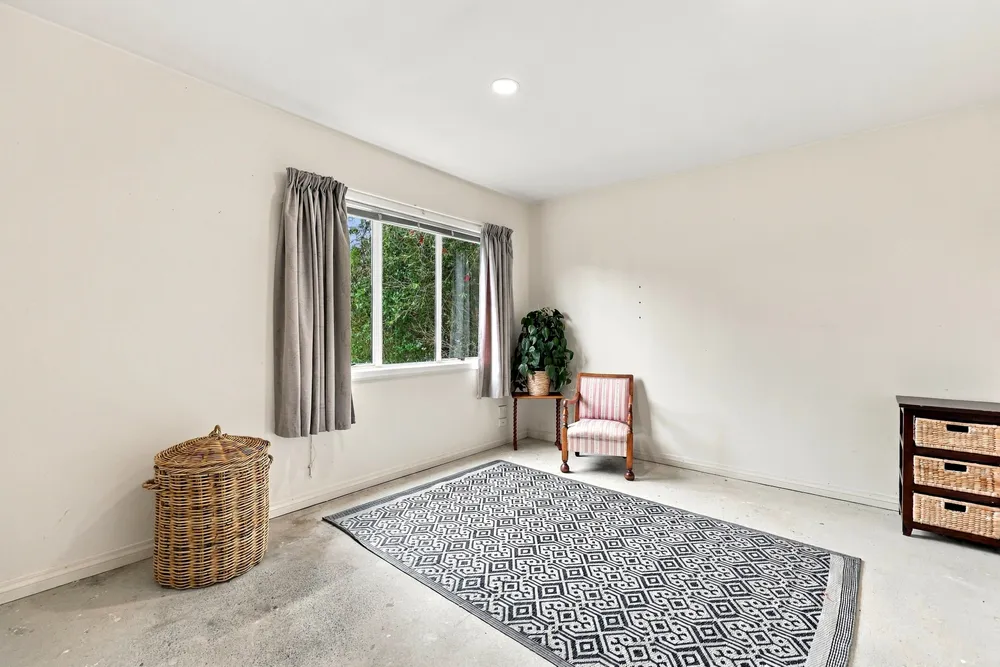Photos of 6 Coralsea Way