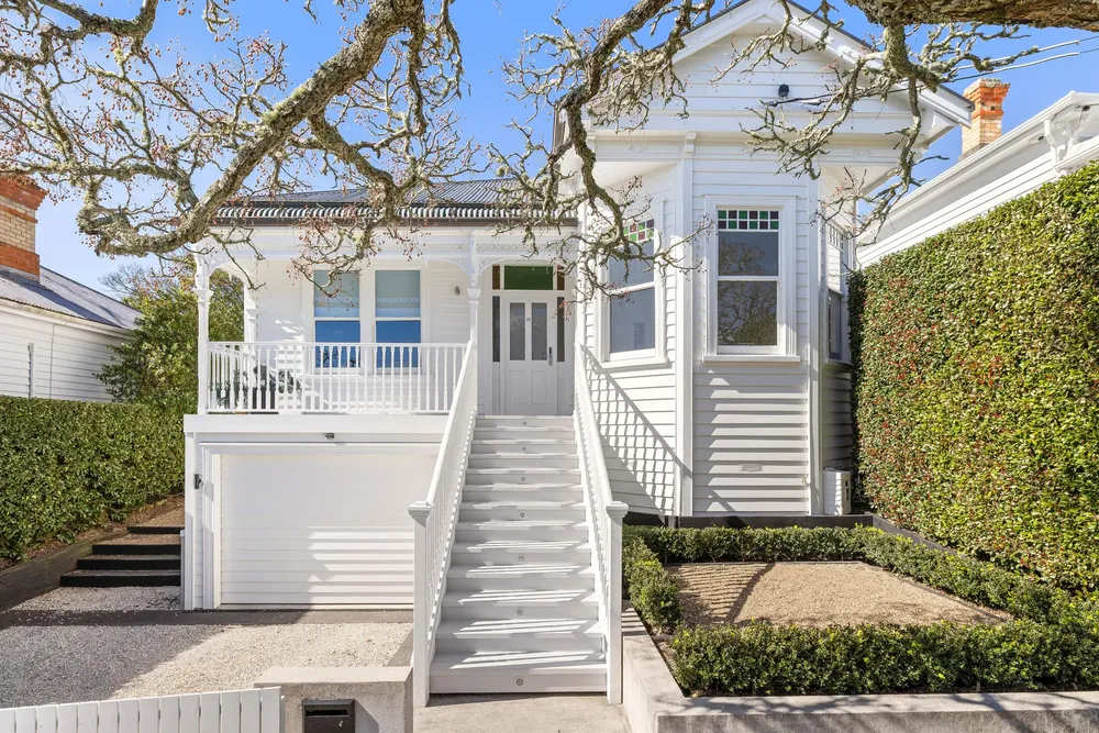 Photos of 66 Ardmore Road