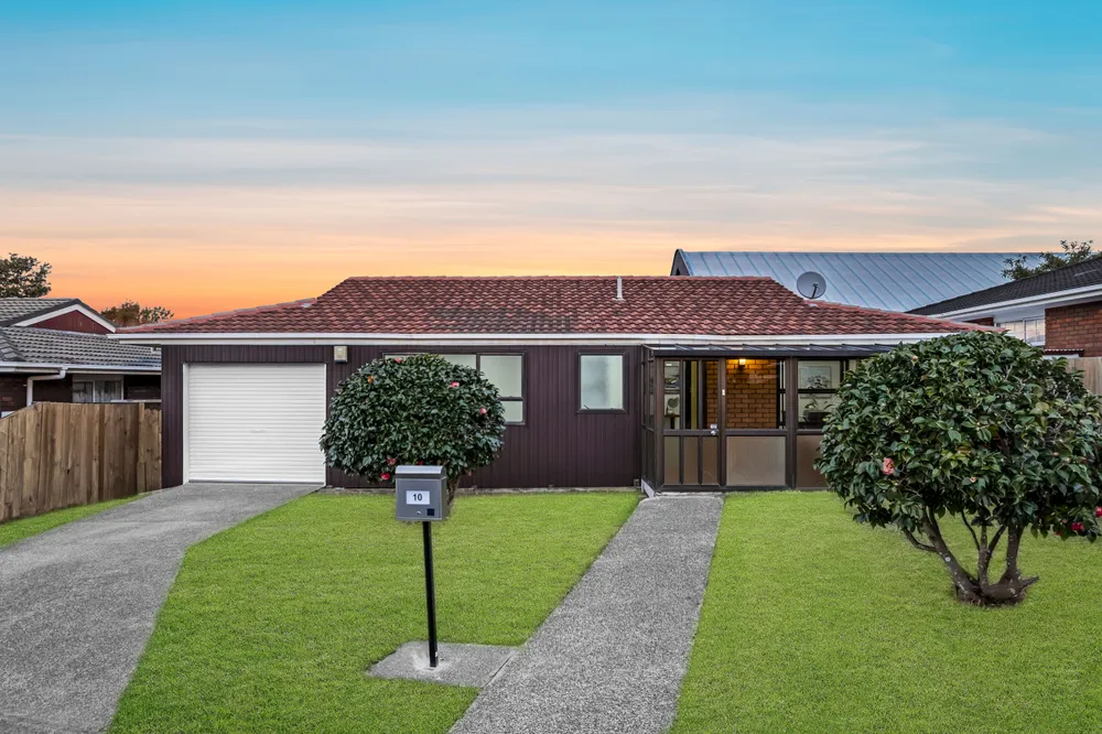 Photos of 10 Tate Grove
