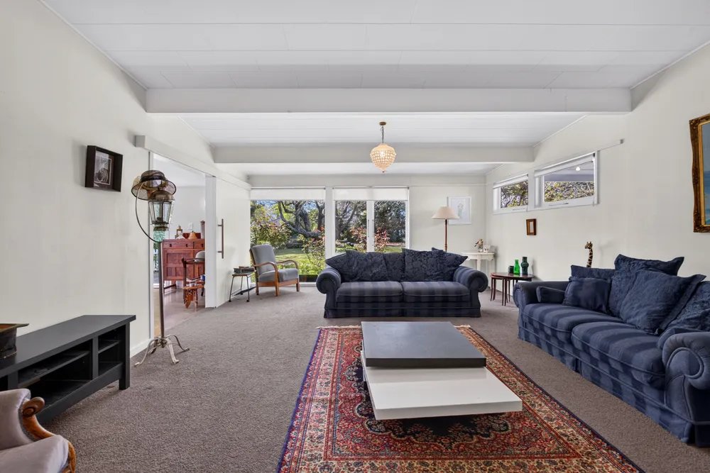 Photos of 12 Hyatt Grove