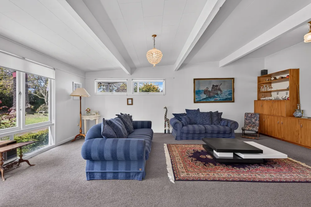 Photos of 12 Hyatt Grove