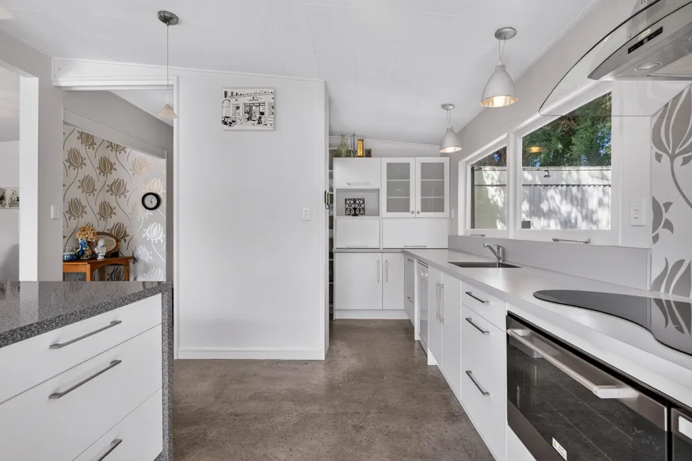 Photos of 12 Hyatt Grove