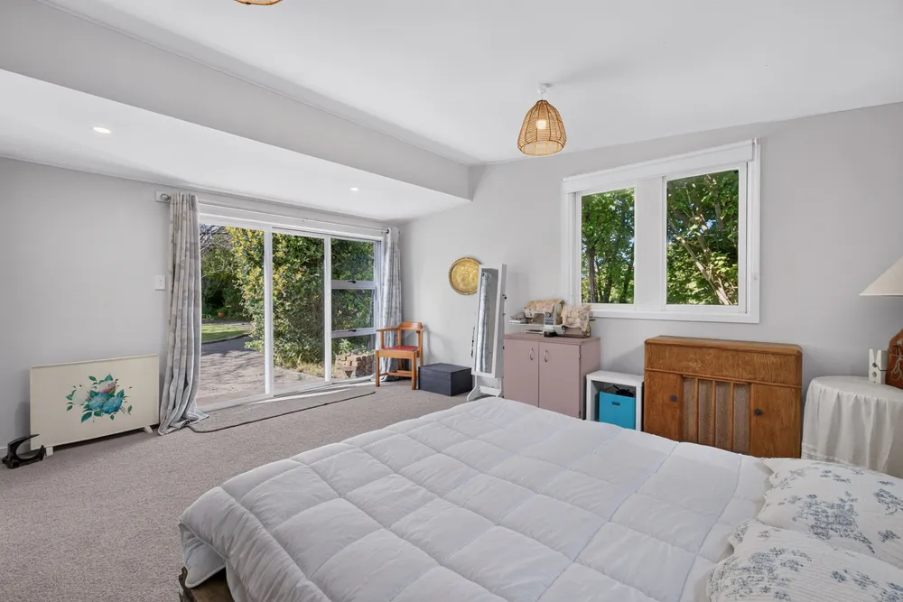 Photos of 12 Hyatt Grove