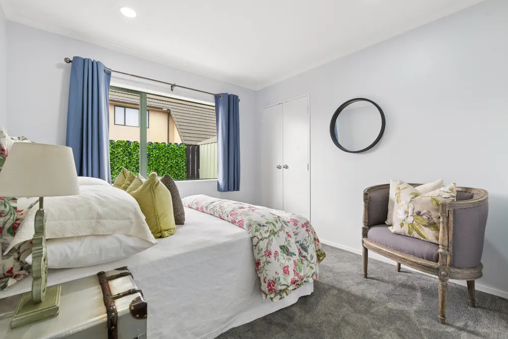 Photos of 15 Lushington Place