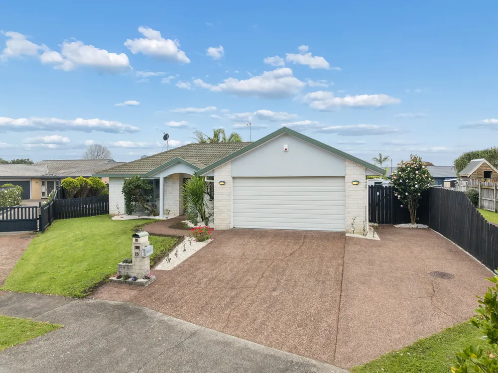 Photos of 15 Lushington Place