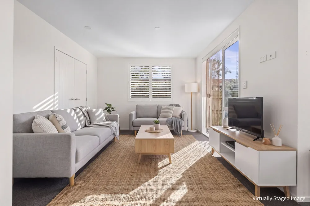 Photos of 83 Riverside Road