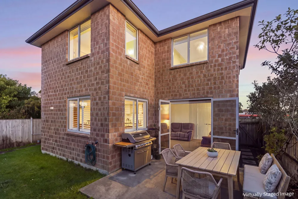 Photos of 83 Riverside Road