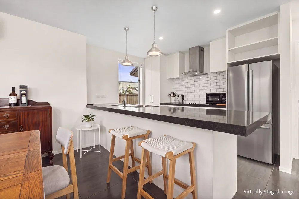 Photos of 83 Riverside Road