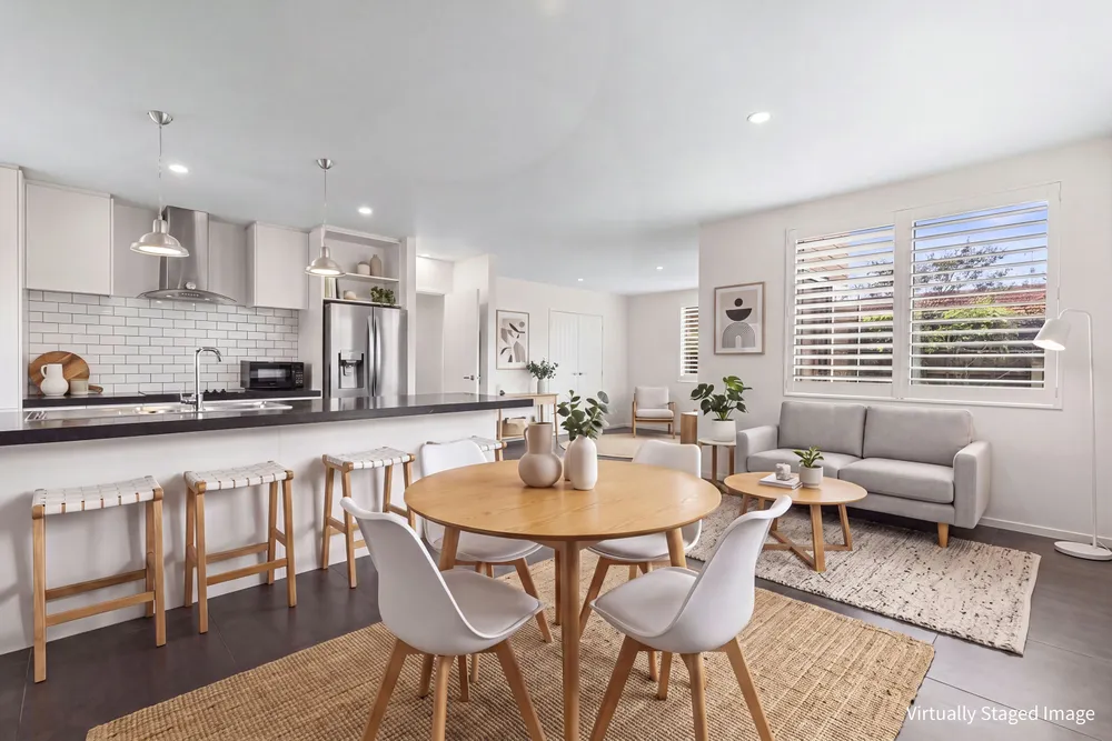 Photos of 83 Riverside Road