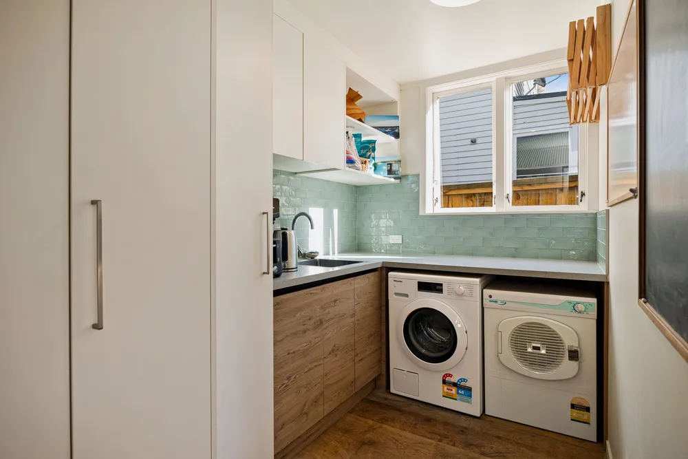 Photos of 1 Highland Road