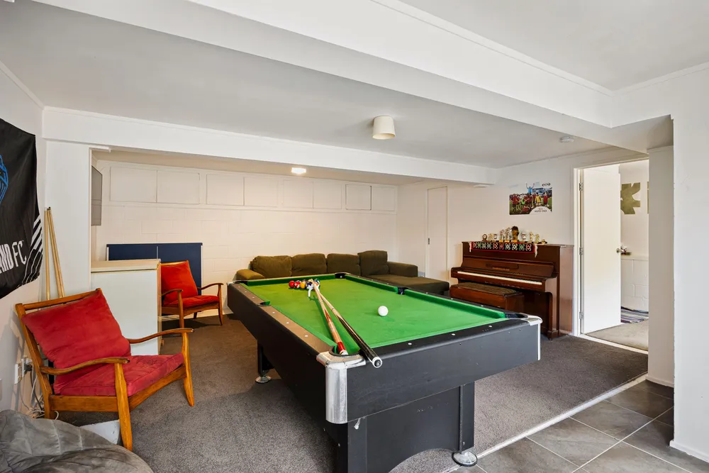 Photos of 1 Highland Road