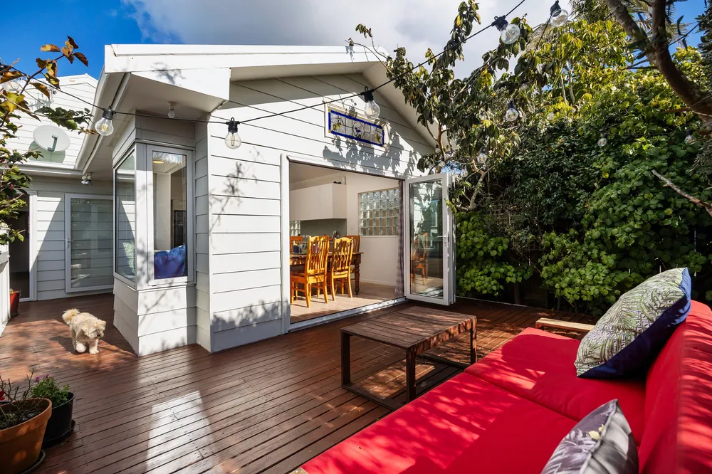 Photos of 1 Highland Road