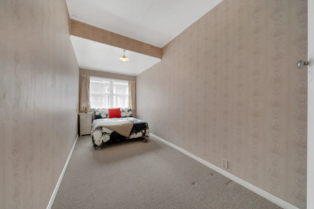 Photos of 16 Huntingtree Avenue