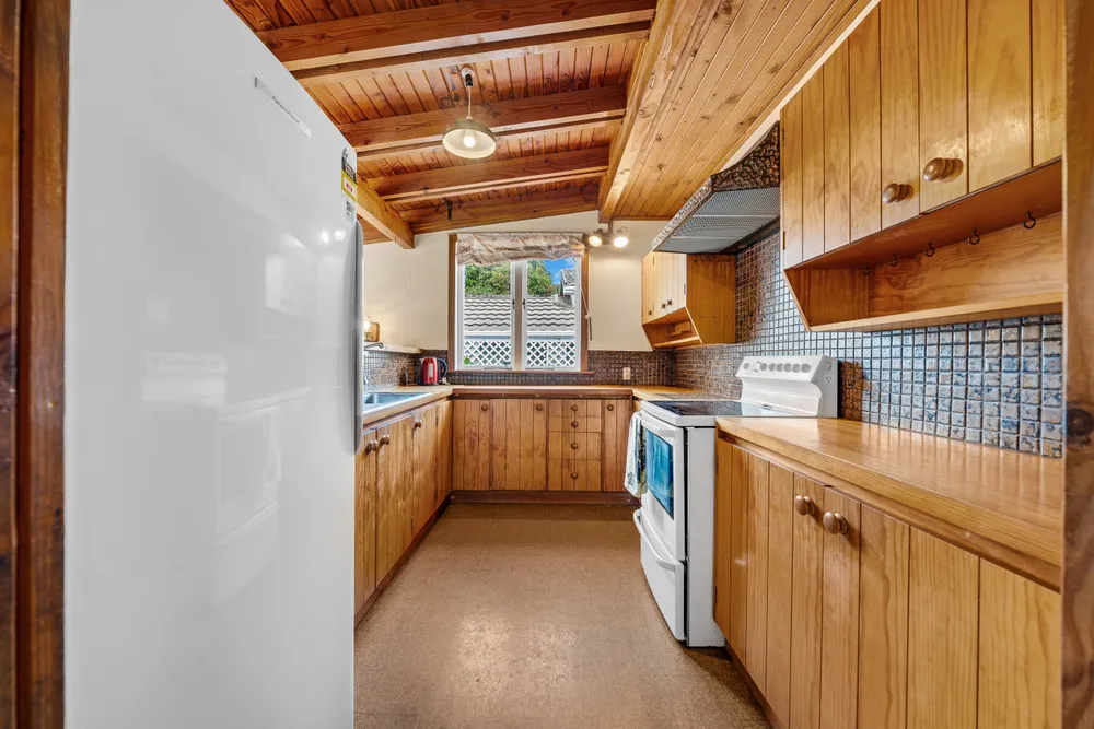 Photos of 16 Huntingtree Avenue