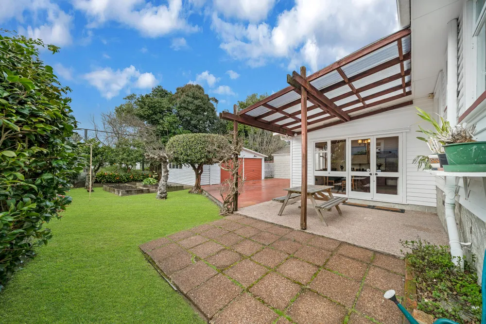 Photos of 16 Huntingtree Avenue
