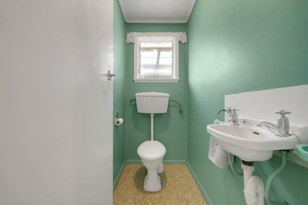 Photos of 16 Huntingtree Avenue