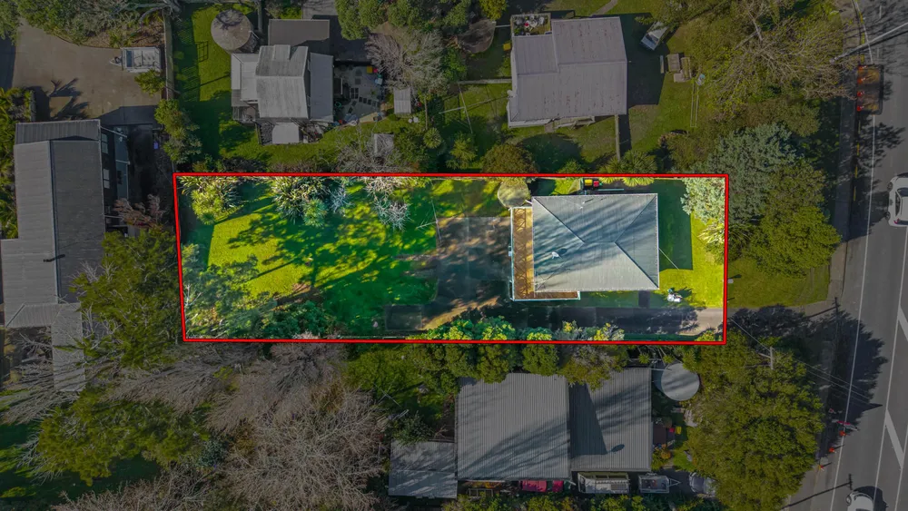 Photos of 352 Whangaparaoa Road