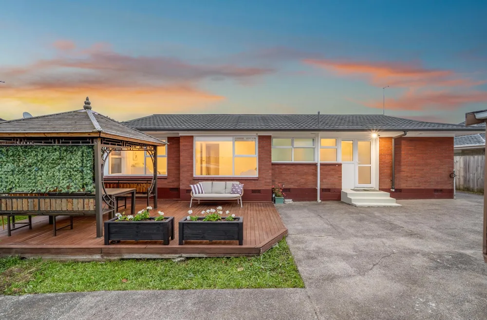 Photos of 24 Walworth Avenue