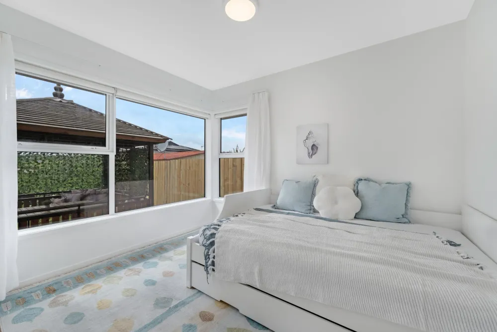 Photos of 24 Walworth Avenue