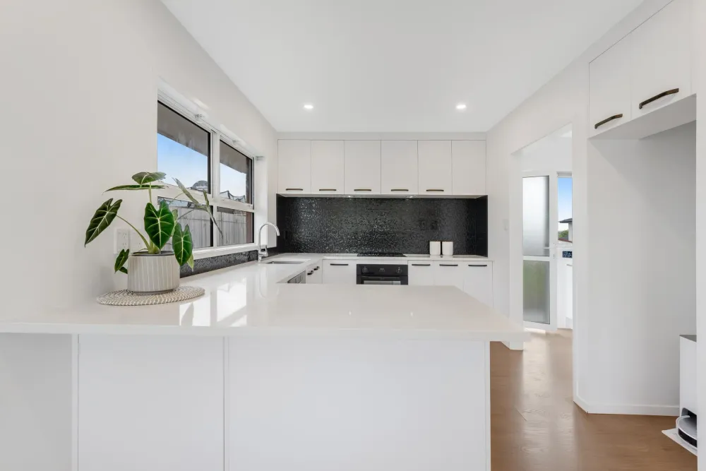 Photos of 24 Walworth Avenue