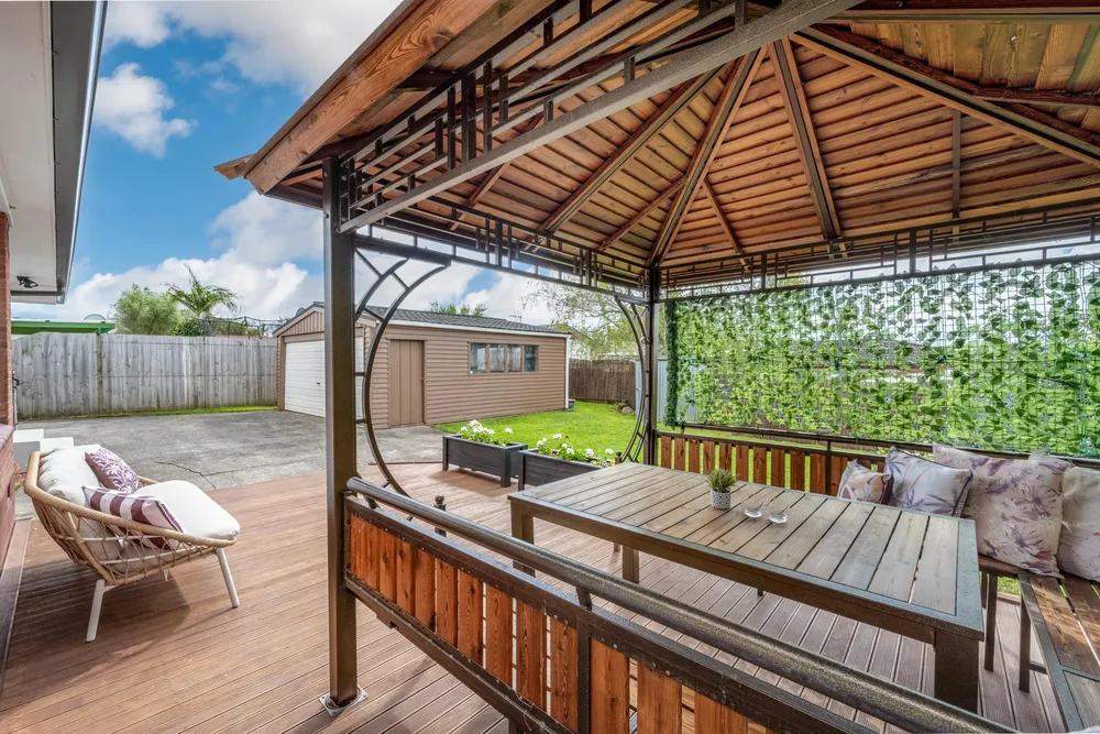Photos of 24 Walworth Avenue