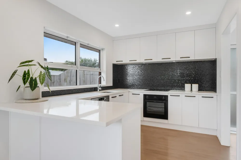 Photos of 24 Walworth Avenue
