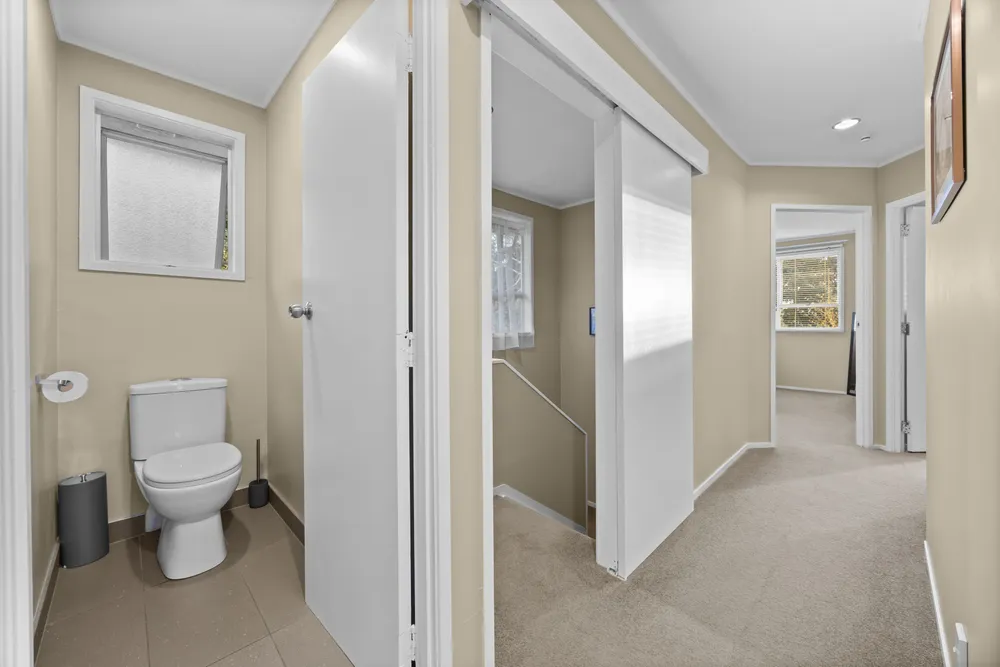 Photos of 19 Pahi Place
