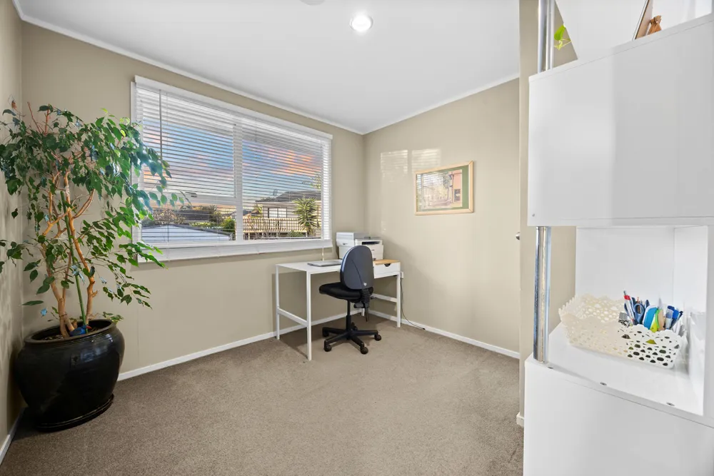 Photos of 19 Pahi Place