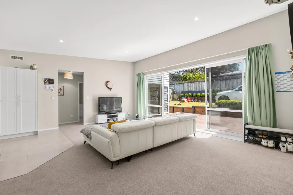 Photos of 180A Dinsdale Road