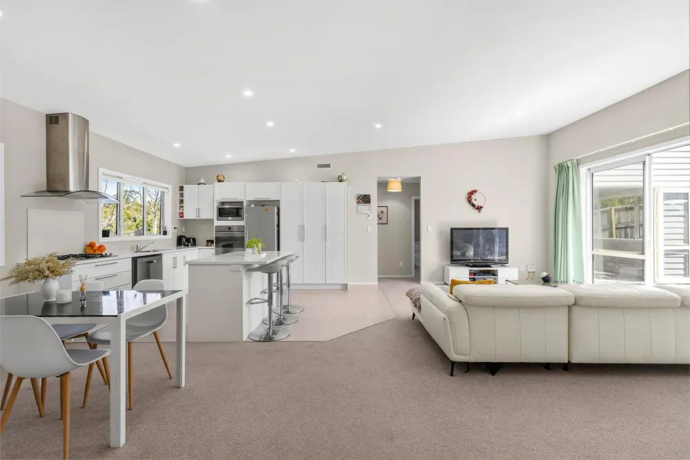 Photos of 180A Dinsdale Road
